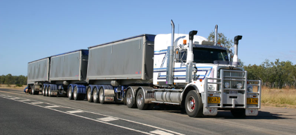 Road train notice - example of a road train (AB-triple)